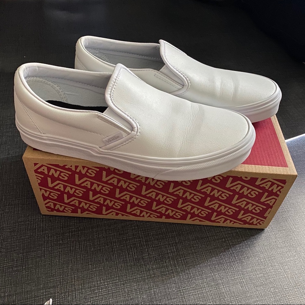 Classic VANS all leather slip on! LIKE NEW!